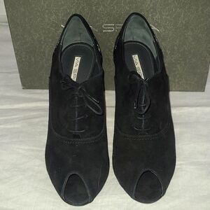 Lace Up Black Peep Toe Suede Crocodile Heel Booties 7.5 7 1/2 VIA SPIGA